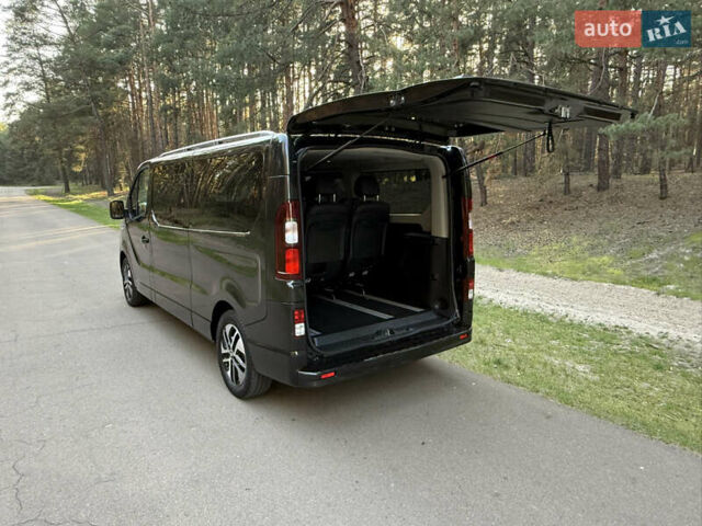 Черный Рено Трафик, объемом двигателя 2 л и пробегом 160 тыс. км за 33800 $, фото 67 на Automoto.ua
