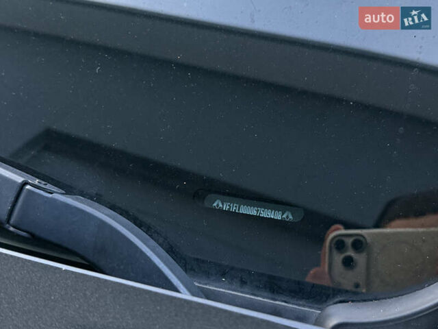 Черный Рено Трафик, объемом двигателя 2 л и пробегом 168 тыс. км за 23999 $, фото 56 на Automoto.ua