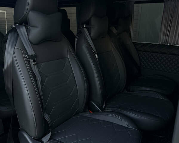 Черный Рено Трафик, объемом двигателя 2 л и пробегом 168 тыс. км за 23999 $, фото 32 на Automoto.ua