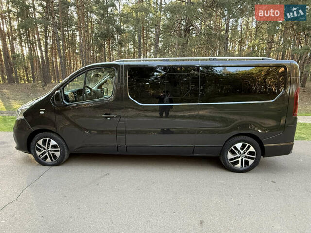 Черный Рено Трафик, объемом двигателя 2 л и пробегом 160 тыс. км за 33800 $, фото 7 на Automoto.ua