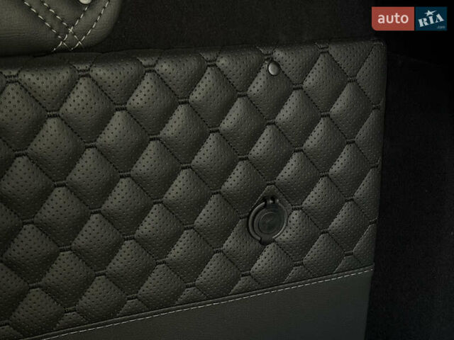 Черный Рено Трафик, объемом двигателя 2 л и пробегом 168 тыс. км за 23999 $, фото 62 на Automoto.ua