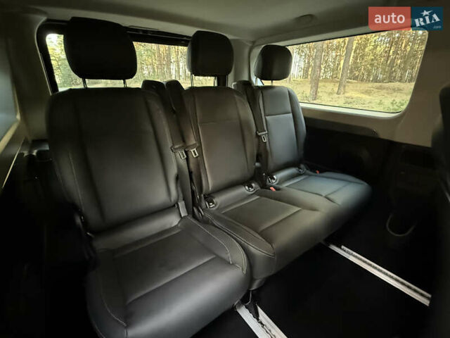 Черный Рено Трафик, объемом двигателя 2 л и пробегом 160 тыс. км за 33800 $, фото 53 на Automoto.ua