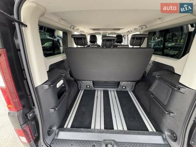 Чорний Рено Трафік, об'ємом двигуна 2 л та пробігом 85 тис. км за 39500 $, фото 13 на Automoto.ua