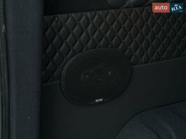 Черный Рено Трафик, объемом двигателя 2 л и пробегом 168 тыс. км за 23999 $, фото 38 на Automoto.ua