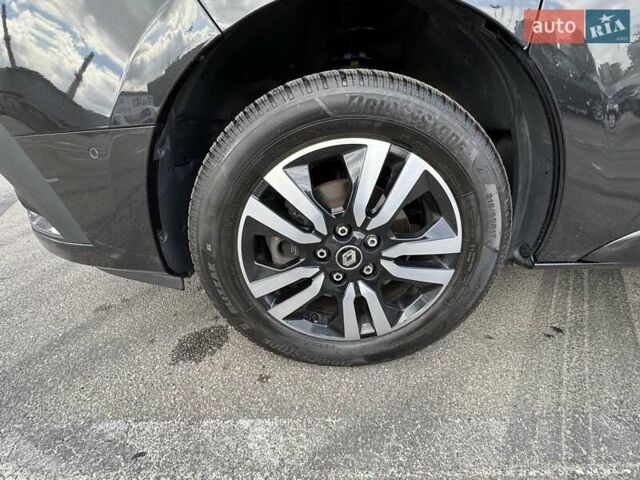 Чорний Рено Трафік, об'ємом двигуна 2 л та пробігом 85 тис. км за 39500 $, фото 20 на Automoto.ua