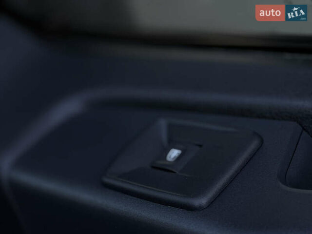 Черный Рено Трафик, объемом двигателя 2 л и пробегом 168 тыс. км за 23999 $, фото 70 на Automoto.ua