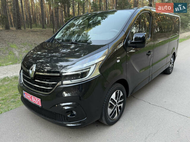 Черный Рено Трафик, объемом двигателя 2 л и пробегом 160 тыс. км за 33800 $, фото 95 на Automoto.ua