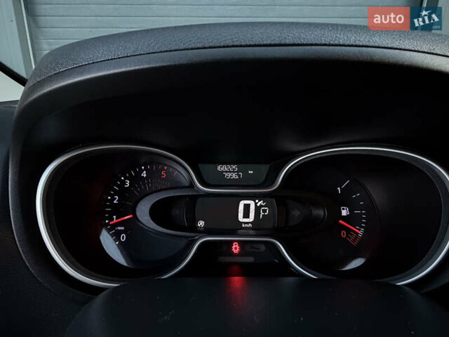 Черный Рено Трафик, объемом двигателя 2 л и пробегом 168 тыс. км за 23999 $, фото 49 на Automoto.ua