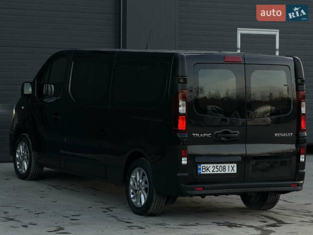 Черный Рено Трафик, объемом двигателя 2 л и пробегом 168 тыс. км за 23999 $, фото 11 на Automoto.ua
