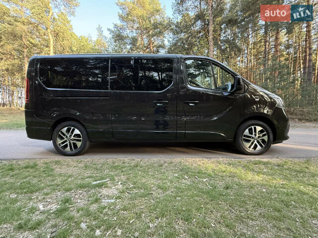 Черный Рено Трафик, объемом двигателя 2 л и пробегом 160 тыс. км за 33800 $, фото 16 на Automoto.ua