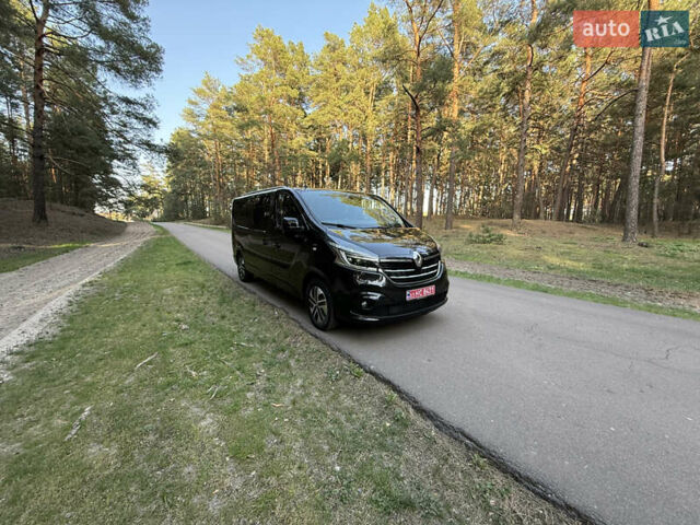 Черный Рено Трафик, объемом двигателя 2 л и пробегом 160 тыс. км за 33800 $, фото 70 на Automoto.ua