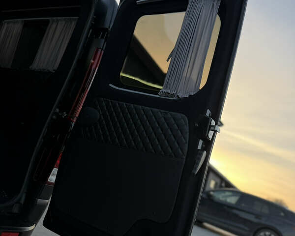 Черный Рено Трафик, объемом двигателя 2 л и пробегом 168 тыс. км за 23999 $, фото 40 на Automoto.ua