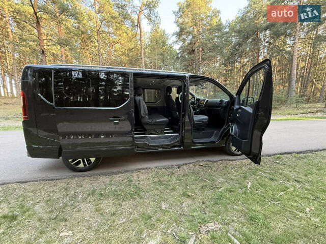 Черный Рено Трафик, объемом двигателя 2 л и пробегом 160 тыс. км за 33800 $, фото 88 на Automoto.ua