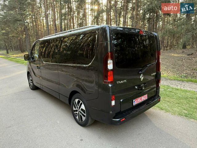 Черный Рено Трафик, объемом двигателя 2 л и пробегом 160 тыс. км за 33800 $, фото 9 на Automoto.ua