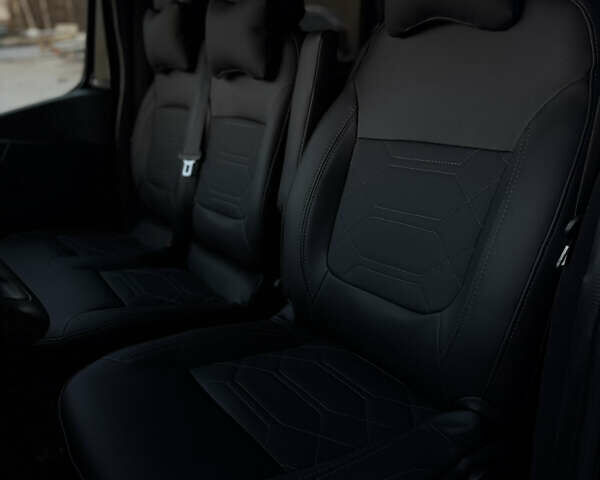 Черный Рено Трафик, объемом двигателя 2 л и пробегом 168 тыс. км за 23999 $, фото 34 на Automoto.ua