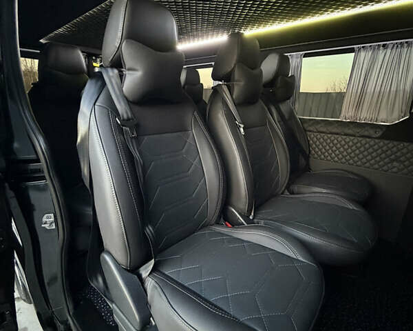 Черный Рено Трафик, объемом двигателя 2 л и пробегом 168 тыс. км за 23999 $, фото 63 на Automoto.ua