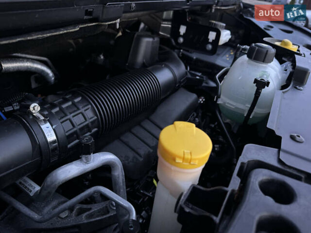 Черный Рено Трафик, объемом двигателя 2 л и пробегом 176 тыс. км за 30500 $, фото 42 на Automoto.ua