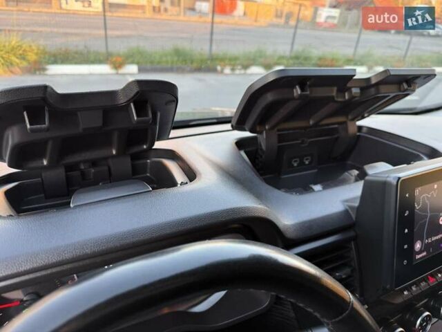 Черный Рено Трафик, объемом двигателя 2 л и пробегом 124 тыс. км за 28450 $, фото 16 на Automoto.ua