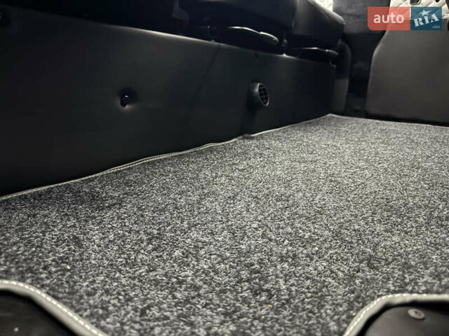 Черный Рено Трафик, объемом двигателя 2 л и пробегом 176 тыс. км за 30500 $, фото 32 на Automoto.ua