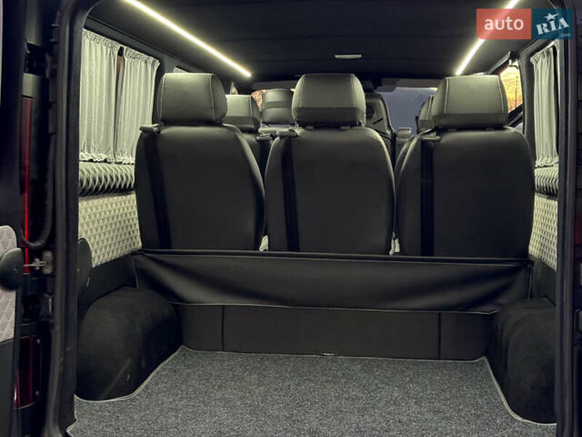 Черный Рено Трафик, объемом двигателя 2 л и пробегом 176 тыс. км за 30500 $, фото 26 на Automoto.ua