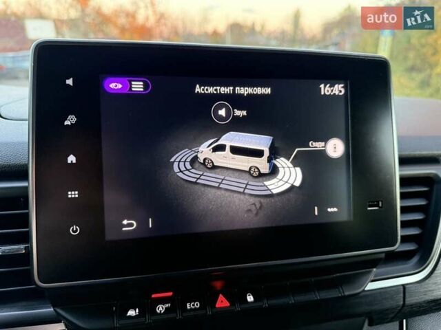 Черный Рено Трафик, объемом двигателя 2 л и пробегом 124 тыс. км за 28450 $, фото 32 на Automoto.ua