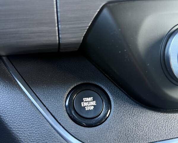 Чорний Рено Трафік, об'ємом двигуна 2 л та пробігом 85 тис. км за 42300 $, фото 100 на Automoto.ua