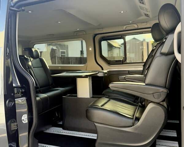 Чорний Рено Трафік, об'ємом двигуна 2 л та пробігом 85 тис. км за 42300 $, фото 73 на Automoto.ua