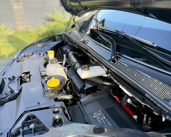 Чорний Рено Трафік, об'ємом двигуна 2 л та пробігом 85 тис. км за 42300 $, фото 50 на Automoto.ua