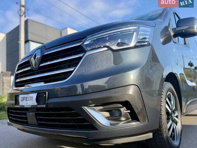 Чорний Рено Трафік, об'ємом двигуна 2 л та пробігом 85 тис. км за 42300 $, фото 28 на Automoto.ua