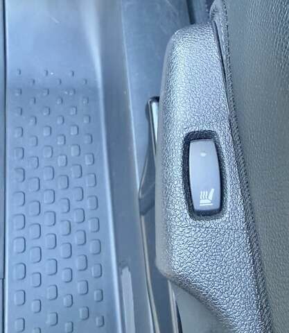 Чорний Рено Трафік, об'ємом двигуна 2 л та пробігом 85 тис. км за 42300 $, фото 95 на Automoto.ua