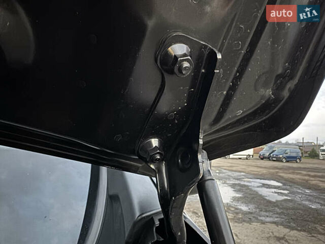 Черный Рено Трафик, объемом двигателя 2 л и пробегом 176 тыс. км за 30500 $, фото 45 на Automoto.ua