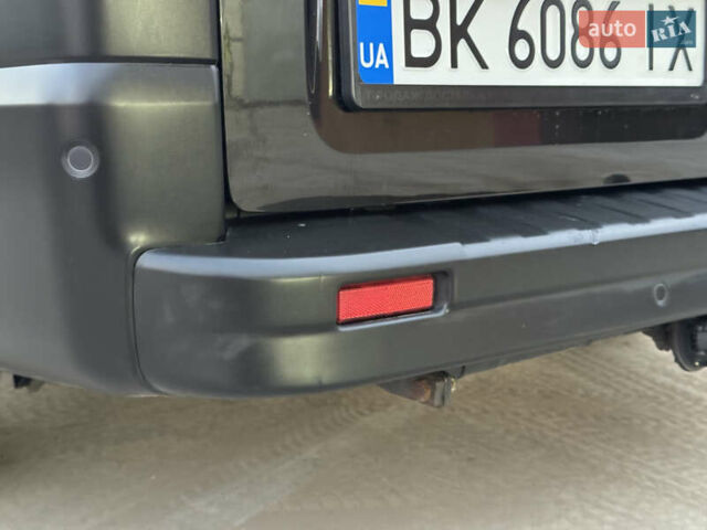 Черный Рено Трафик, объемом двигателя 2 л и пробегом 176 тыс. км за 30500 $, фото 16 на Automoto.ua