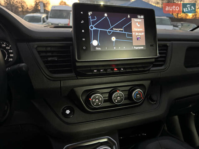 Черный Рено Трафик, объемом двигателя 2 л и пробегом 176 тыс. км за 30500 $, фото 38 на Automoto.ua