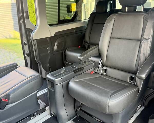 Чорний Рено Трафік, об'ємом двигуна 2 л та пробігом 85 тис. км за 42300 $, фото 77 на Automoto.ua