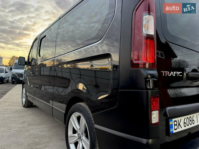 Черный Рено Трафик, объемом двигателя 2 л и пробегом 176 тыс. км за 30500 $, фото 11 на Automoto.ua