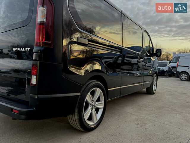 Черный Рено Трафик, объемом двигателя 2 л и пробегом 176 тыс. км за 30500 $, фото 12 на Automoto.ua