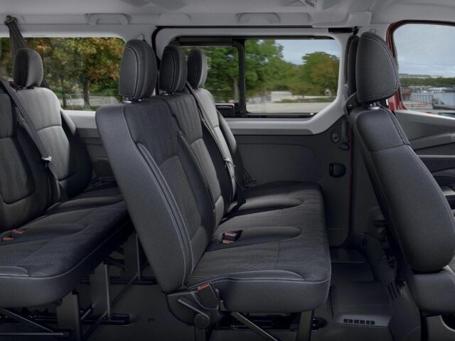 Чорний Рено Трафік, об'ємом двигуна 2.5 л та пробігом 0 тис. км за 41057 $, фото 2 на Automoto.ua