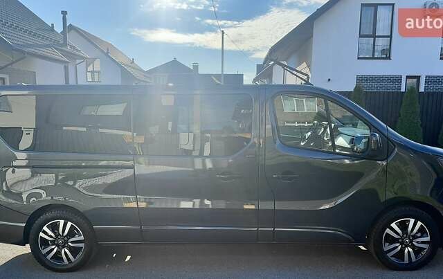 Чорний Рено Трафік, об'ємом двигуна 2 л та пробігом 85 тис. км за 42300 $, фото 5 на Automoto.ua