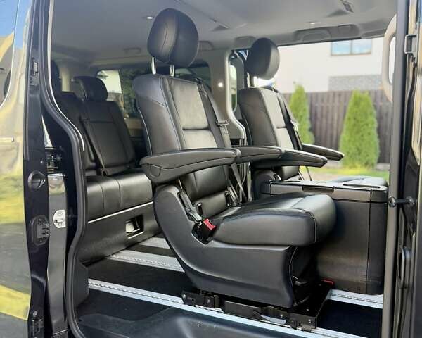 Чорний Рено Трафік, об'ємом двигуна 2 л та пробігом 85 тис. км за 42300 $, фото 84 на Automoto.ua