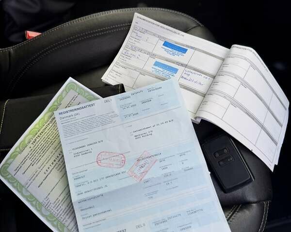 Чорний Рено Трафік, об'ємом двигуна 2 л та пробігом 85 тис. км за 42300 $, фото 114 на Automoto.ua