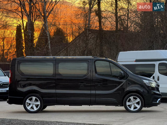 Черный Рено Трафик, объемом двигателя 2 л и пробегом 176 тыс. км за 30500 $, фото 2 на Automoto.ua