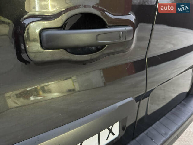 Черный Рено Трафик, объемом двигателя 2 л и пробегом 176 тыс. км за 30500 $, фото 19 на Automoto.ua