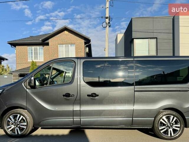 Чорний Рено Трафік, об'ємом двигуна 2 л та пробігом 85 тис. км за 42300 $, фото 1 на Automoto.ua