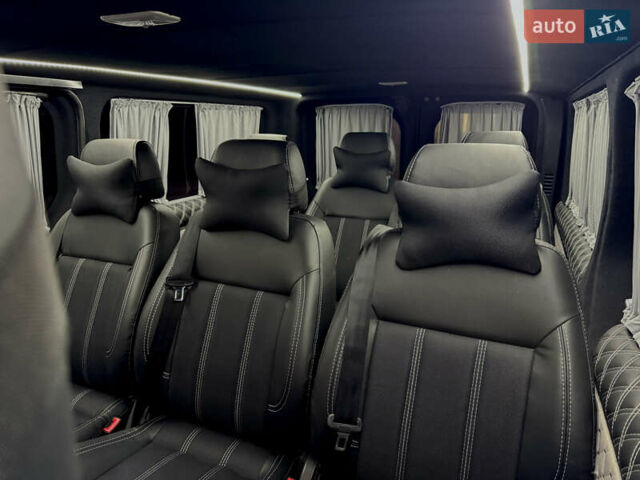 Черный Рено Трафик, объемом двигателя 2 л и пробегом 176 тыс. км за 30500 $, фото 30 на Automoto.ua