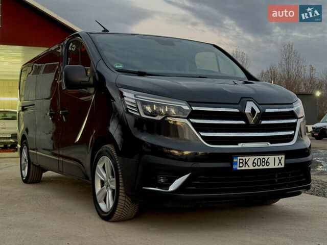 Черный Рено Трафик, объемом двигателя 2 л и пробегом 176 тыс. км за 30500 $, фото 17 на Automoto.ua
