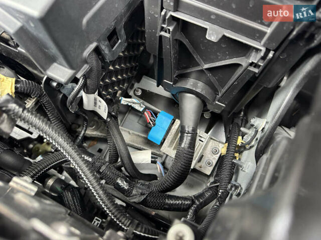 Чорний Рено Трафік, об'ємом двигуна 2 л та пробігом 52 тис. км за 29500 $, фото 38 на Automoto.ua