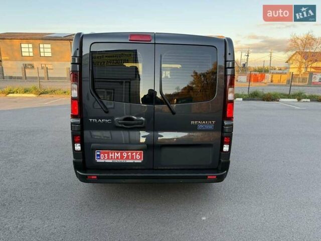 Черный Рено Трафик, объемом двигателя 2 л и пробегом 124 тыс. км за 28450 $, фото 4 на Automoto.ua