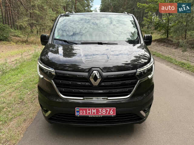 Чорний Рено Трафік, об'ємом двигуна 2 л та пробігом 95 тис. км за 39800 $, фото 4 на Automoto.ua
