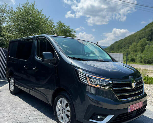 Черный Рено Трафик, объемом двигателя 2 л и пробегом 48 тыс. км за 32800 $, фото 29 на Automoto.ua