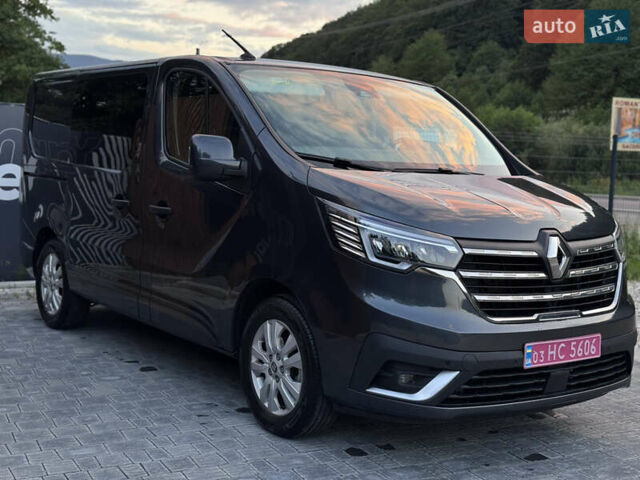 Черный Рено Трафик, объемом двигателя 2 л и пробегом 48 тыс. км за 32800 $, фото 22 на Automoto.ua